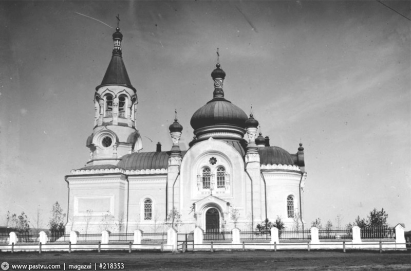 Церковь Троицы Живоначальной, Минусинск (Минусинск, город, Красноярский край). архивная фотография, Источник:http://blago.minusa.ru/files/image/minusinsk_troick800px.jpg   Направление съемки:Северо-Запад