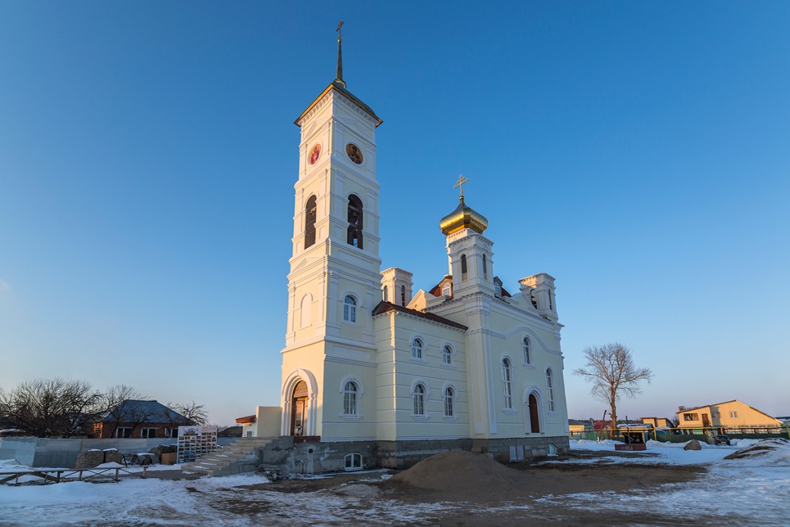 Зелёновка. Церковь Спиридона Тримифунтского. фасады