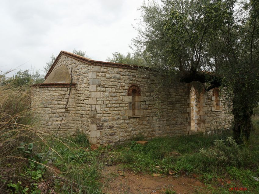 Неизвестная церковь, Сперхойя (Пелопоннес (Πελοπόννησος), Греция). фасады