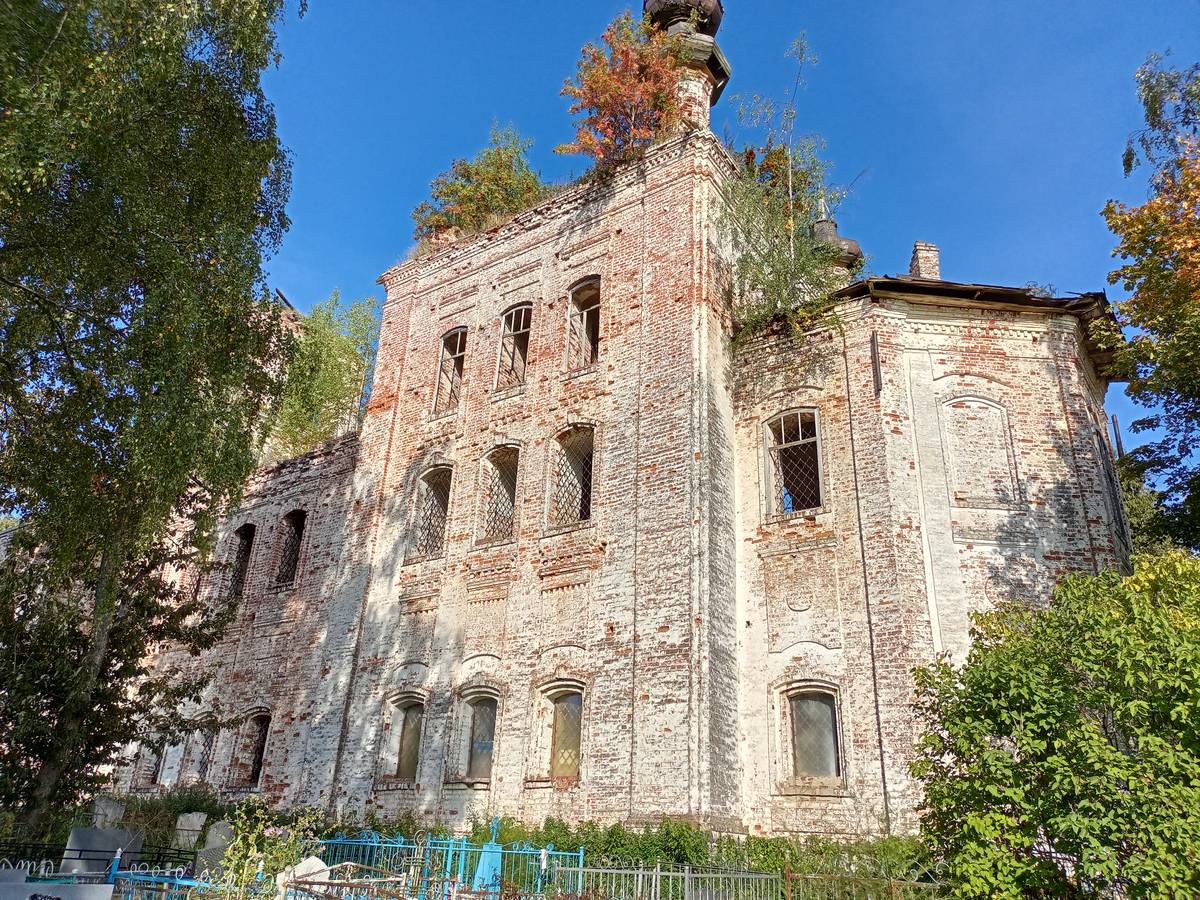 Церковь Троицы Живоначальной, Шадрино (Сокольский район, Вологодская область). фасады