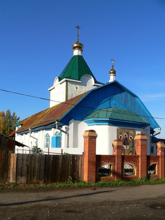 Болотное. Церковь Николая Чудотворца. общий вид в ландшафте, Вид с востока