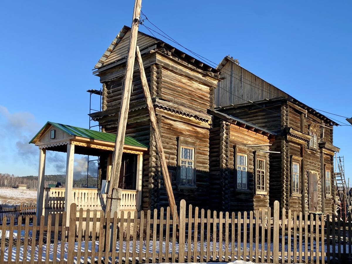 Церковь Покрова Пресвятой Богородицы, Новоалександровка (Уярский район, Красноярский край). фасады, Вид с ЮЗ