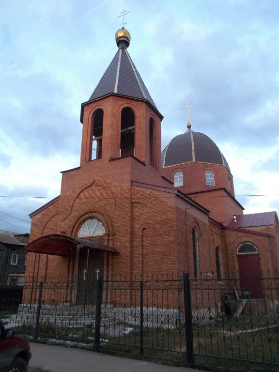 Бугуруслан. Моленная Успения Пресвятой Богородицы. фасады