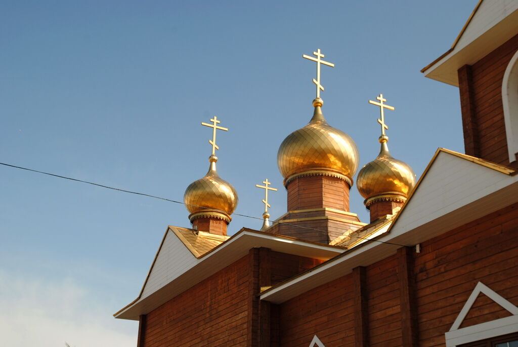 Церковь Богоявления Господня (новая), Ола (Ольский район, Магаданская область). архитектурные детали, Главки храма