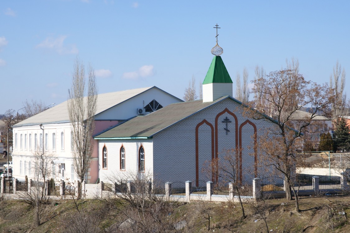 Церковь Введения во храм Пресвятой Богородицы (старообрядческая), Белая Калитва (Белокалитвинский район, Ростовская область). общий вид в ландшафте