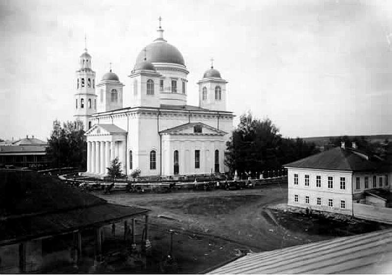 Советск. Собор Троицы Живоначальной. архивная фотография, С сайта: http://komanda-k.ru/sites/default/files/Troitskaya_Church_Kukarka.jpg