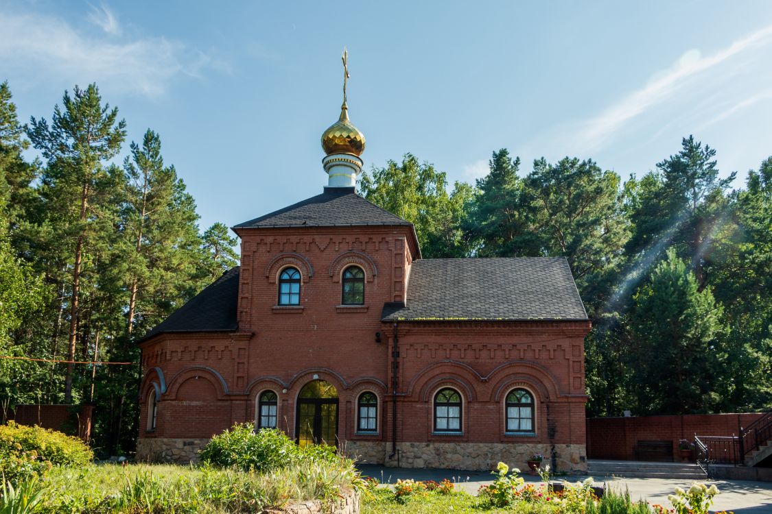 Челябинск. Церковь Николая Чудотворца на Митрофановском кладбище. фасады