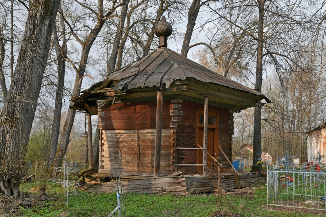 Раслово-Монастырское (погост Воскресенский на Горках). Неизвестная часовня. фасады, Вид с запада