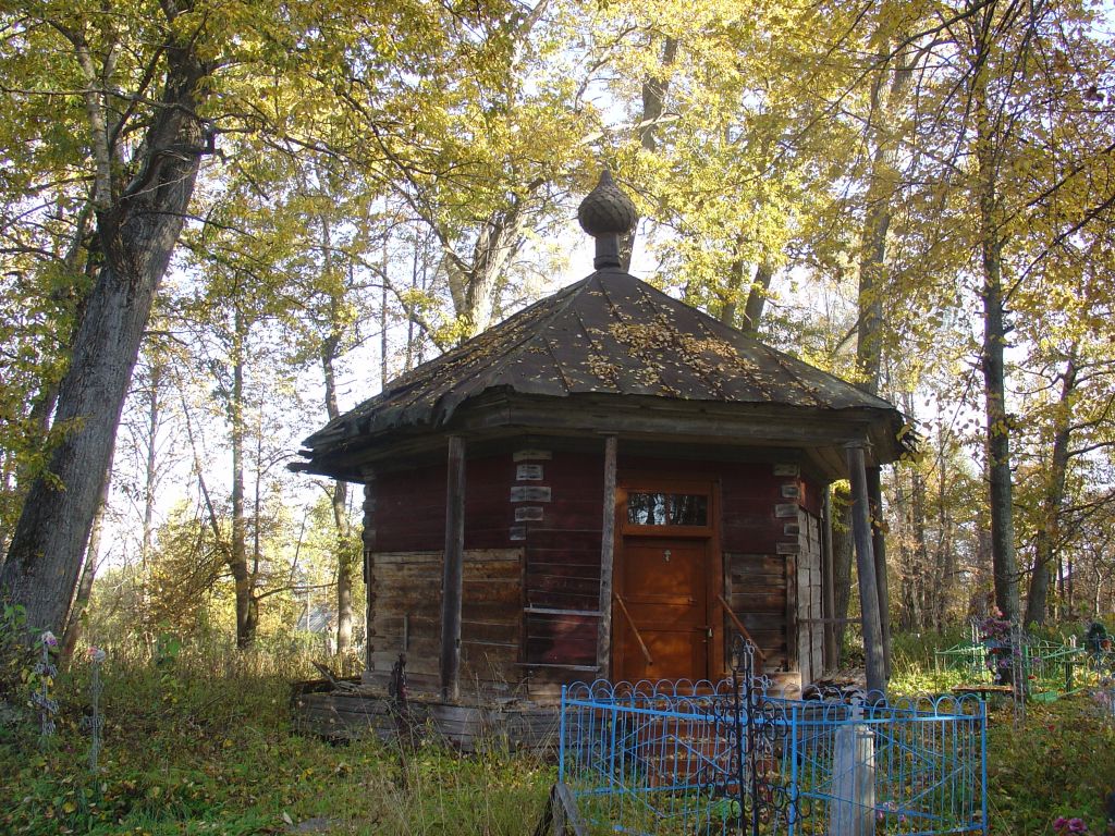 Неизвестная часовня, Раслово-Монастырское (погост Воскресенский на Горках) (Любимский район, Ярославская область). фасады
