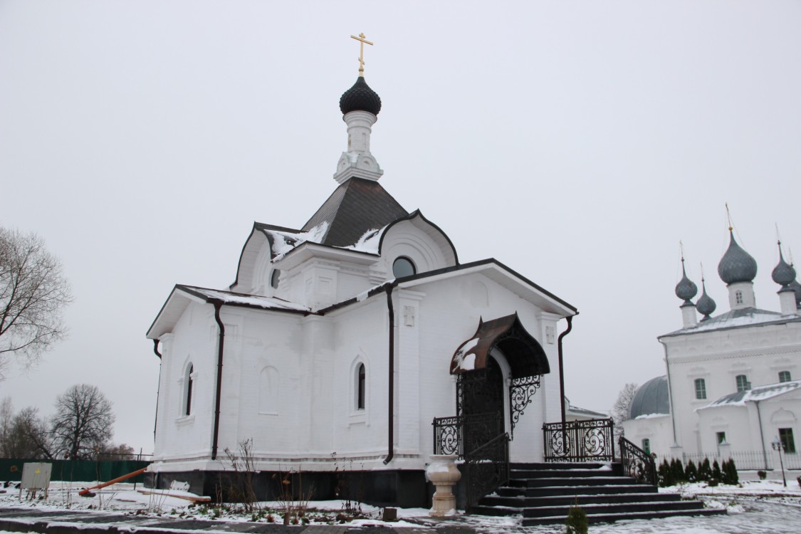 Годеново. Церковь Иустиниана Царя (крестильная). фасады