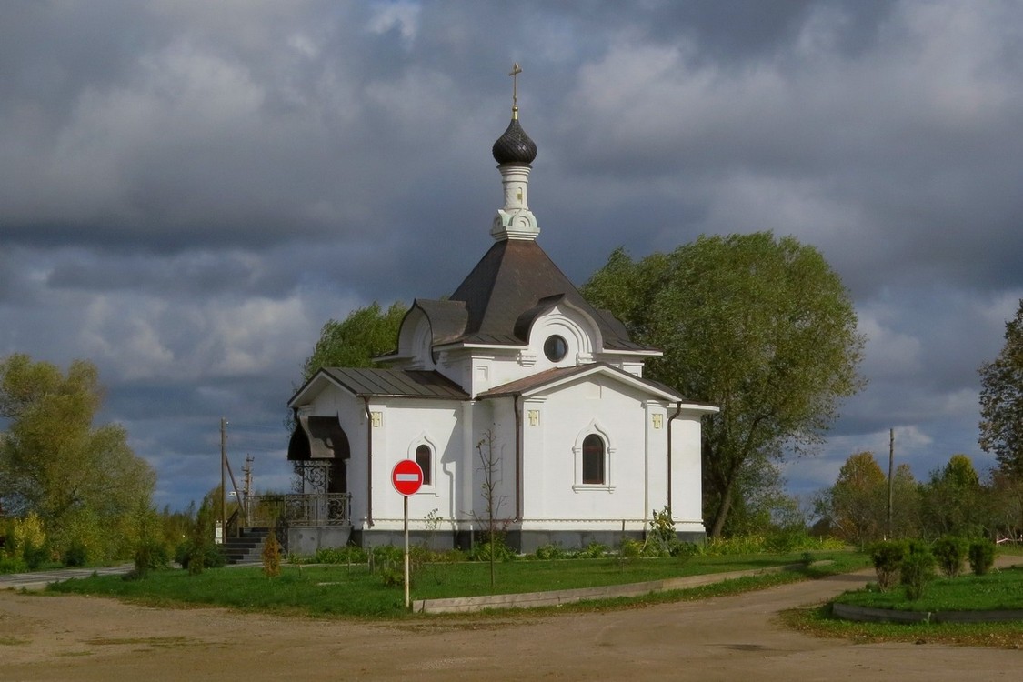 Церковь Иустиниана Царя (крестильная), Годеново (Ростовский район, Ярославская область). фасады