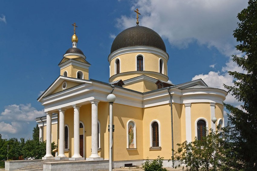 Церковь Иоанна Богослова, Чёрный Отрог (Саракташский район, Оренбургская область). фасады