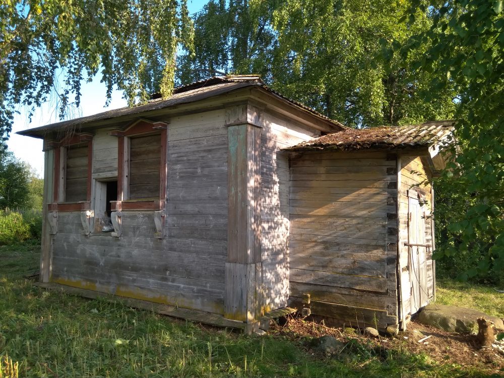 Лычно-Боровское. Часовня Зосимы и Савватия. фасады