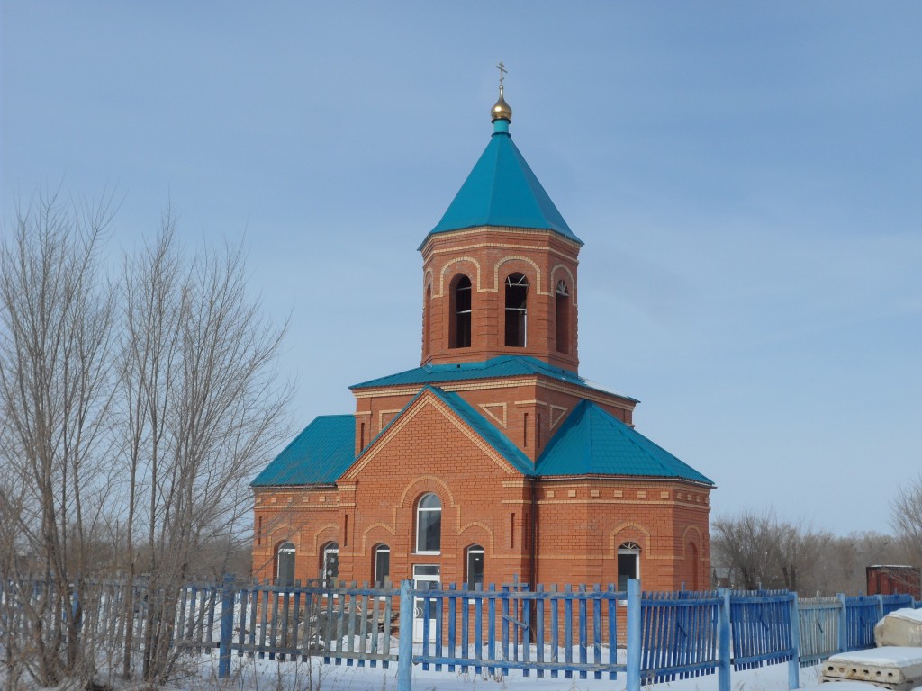 Церковь Покрова Пресвятой Богородицы, Кумак (Новоорский район, Оренбургская область). фасады