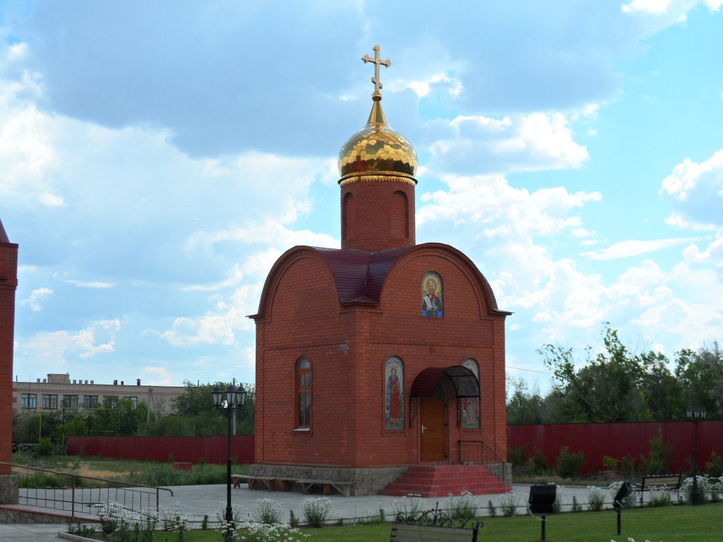 Церковь Феодора Ушакова, Адамовка (Адамовский район, Оренбургская область). фасады
