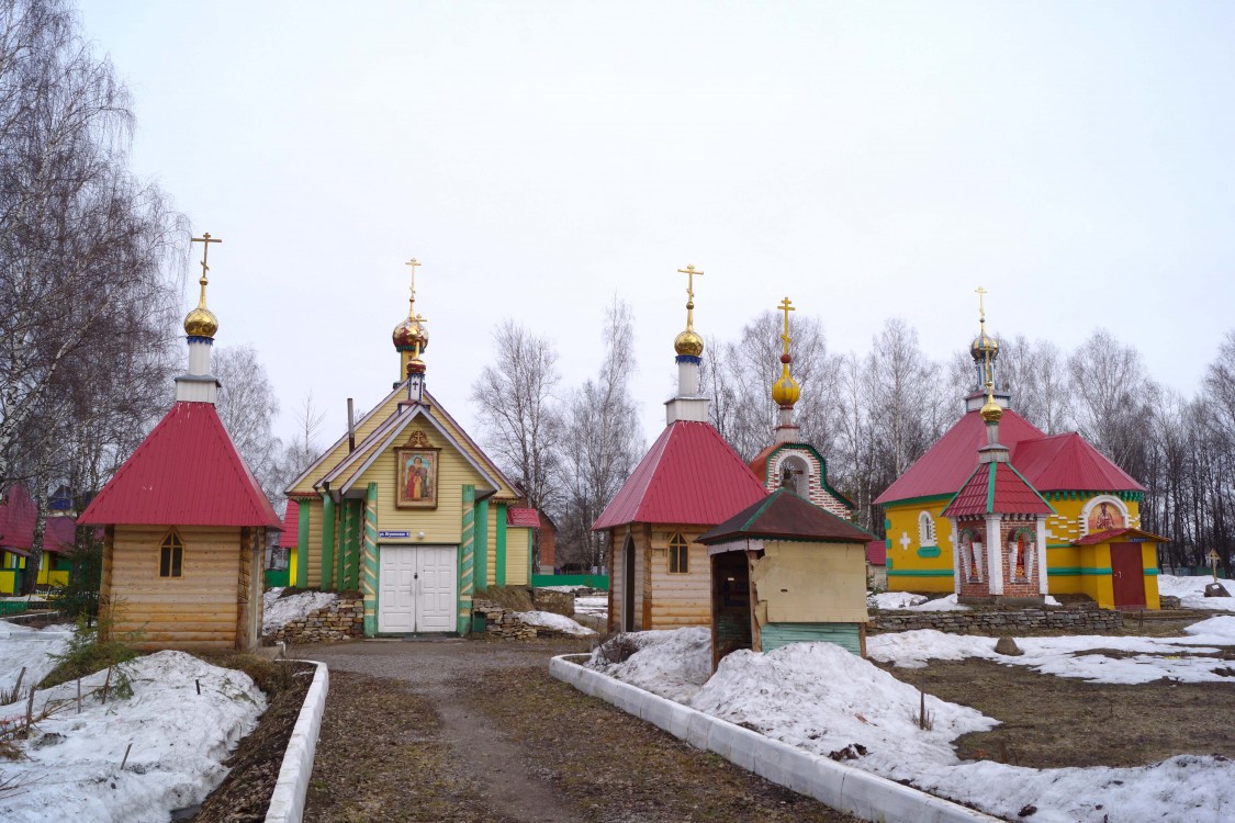 Богородице-Одигитриевское православное сестричество милосердия, Аша (Ашинский район, Челябинская область). общий вид в ландшафте
