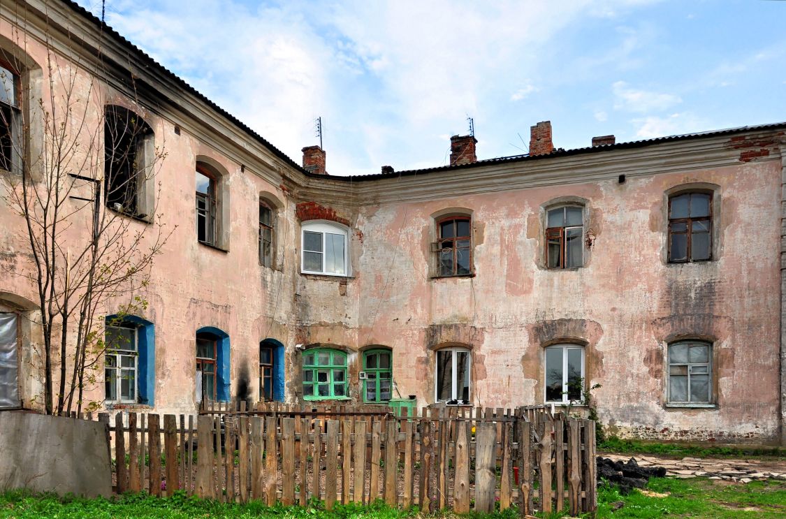 Боровск. Неизвестная домовая церковь в тюремном замке. фасады