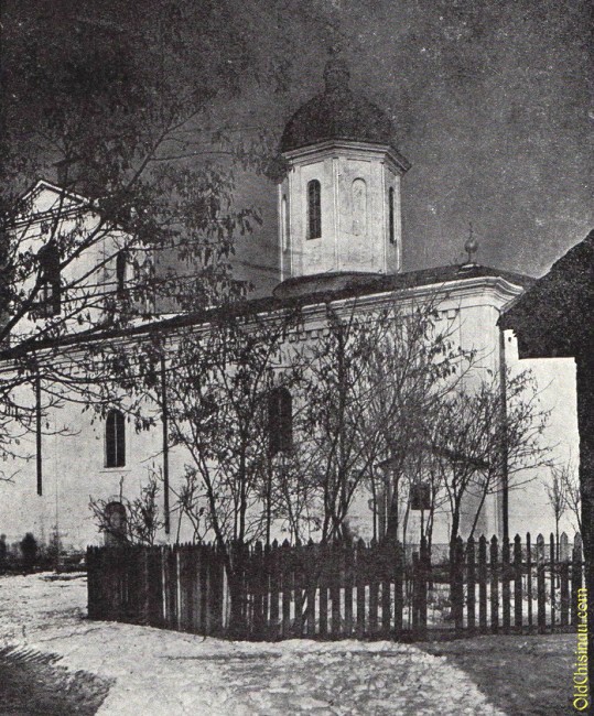 Церковь Георгия Победоносца, Кишинёв (Кишинёв, Молдова). архивная фотография, Фото с сайта http://oldchisinau.com/zdaniya-i-pamyatniki/zdaniya-i-ulicy-starye-fotografii/?pid=1209
