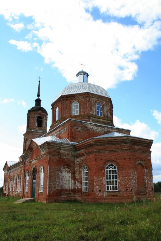 Церковь Зосимы и Савватия, Красная Речка (Оршанский район, Республика Марий Эл). фасады