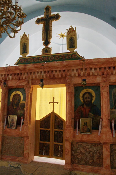 Церковь Николая Чудотворца, Бейт Джала (Палестина, Прочие страны). интерьер и убранство, Нижний храм.