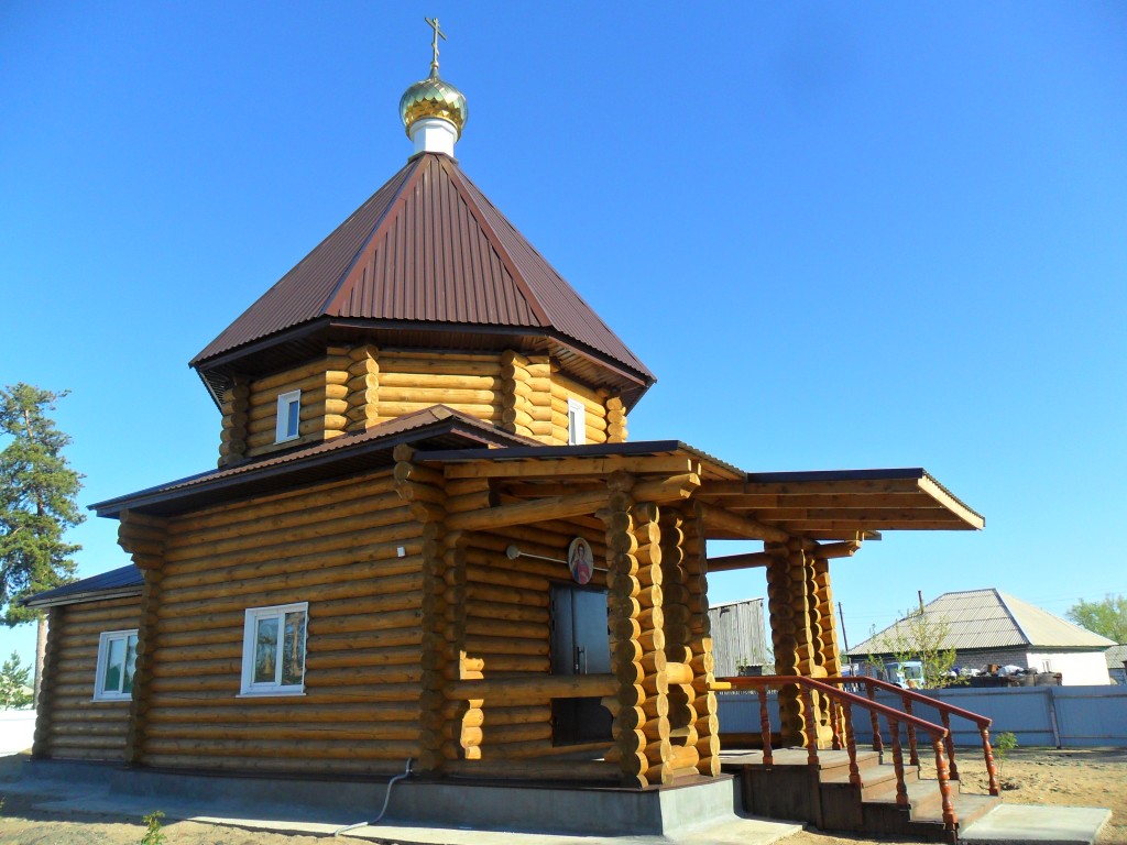 Церковь Трифона мученика, Малиновое Озеро (Михайловский район, Алтайский край). фасады
