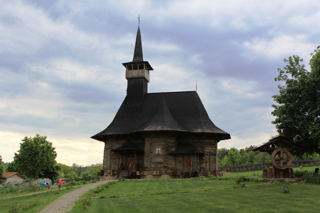 Музей села, Кишинёв (Кишинёв, Молдова). общий вид в ландшафте, Церковь Успения Пресвятой Богородицы из с. Хиришень Теленештского района
