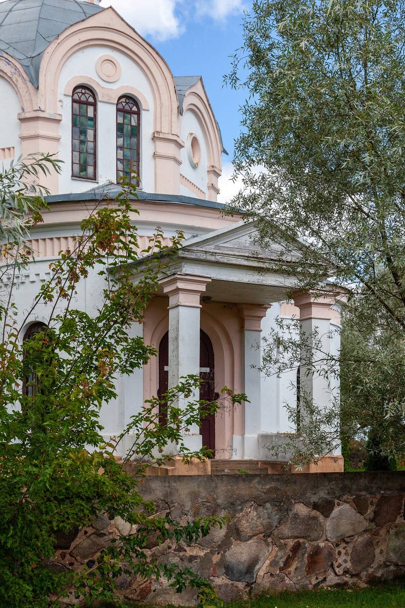 фасады. Церковь Троицы Живоначальной, Долгиново (Вилейский район, Беларусь, Минская область)