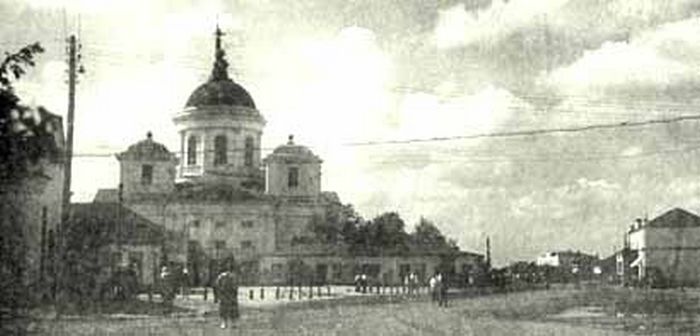 Россошь. Церковь Воздвижения Креста Господня. архивная фотография, фото с сайта https://drevo-info.ru/pictures/14178.html