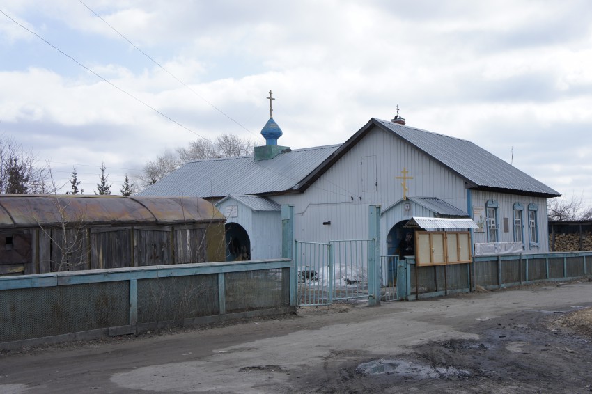 Луговской. Церковь Покрова Пресвятой Богородицы. общий вид в ландшафте