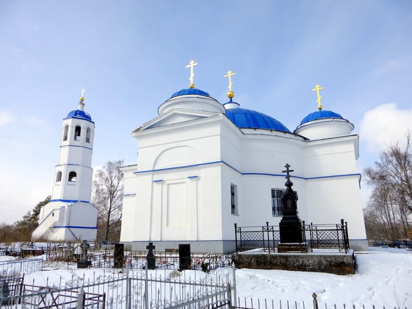 Храмовый комплекс. Церкви Рождества Пресвятой Богородицы и Спаса Преображения, Упирвичи (Торжокский район и г. Торжок, Тверская область). фасады