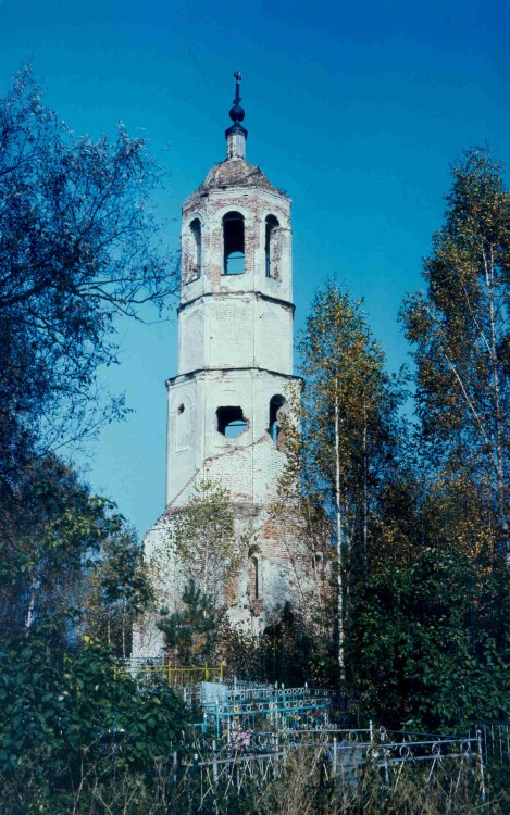 Упирвичи. Колокольня церкви Спаса Преображения. фасады, 1994