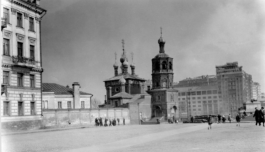 Церковь Похвалы Божией Матери в Башмакове, Хамовники (Центральный административный округ (ЦАО), г. Москва). архивная фотография, 1931 год.фото Уильям Осгуд Филд.  с https://humus.dreamwidth.org/9628951.html?mode=reply
