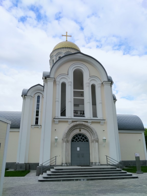 Церковь Сергия Радонежского, Южное Тушино (Северо-Западный административный округ (СЗАО), г. Москва). фасады