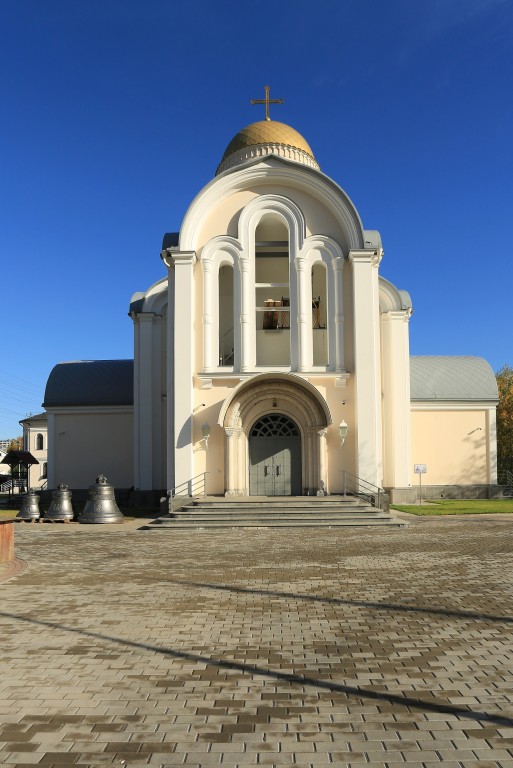 Южное Тушино. Церковь Сергия Радонежского. фасады
