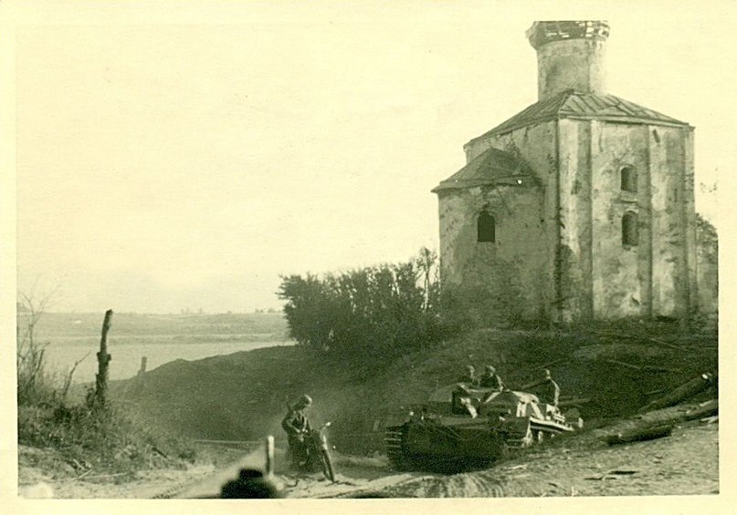 Церковь Иоанна Богослова, Велебицы (Солецкий район, Новгородская область). архивная фотография, Церковь Иоанна Богослова 1460-1470-х гг.Разобрана в 1947г. Немецкое фото 1941 г.