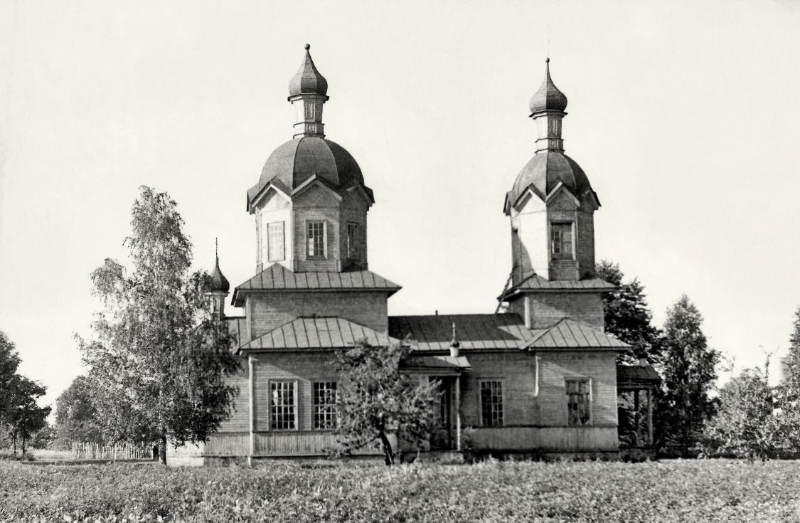 Церковь Успения Пресвятой Богородицы, Святск (Новозыбковский район и г. Новозыбков, Брянская область). архивная фотография, Фото 1969 г. из коллекции архитектора В. Н. Городкова