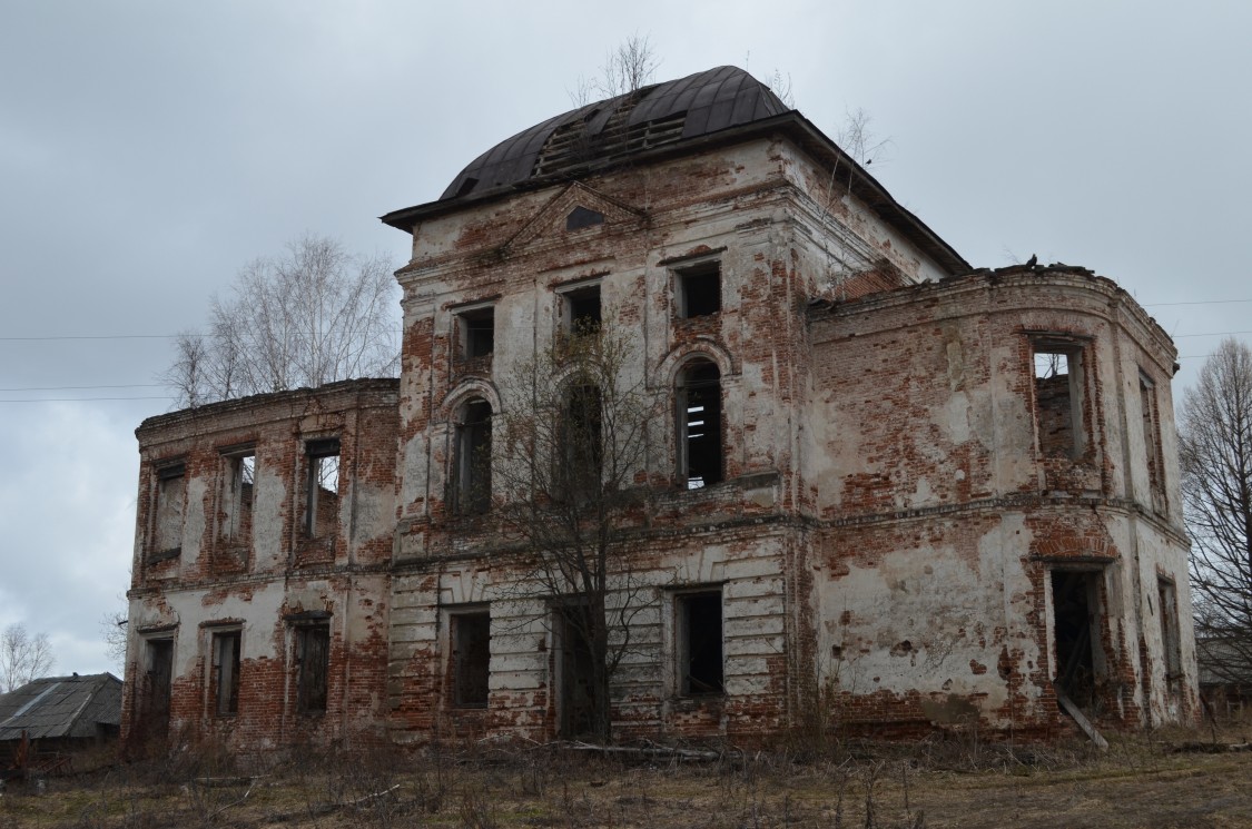 Ильинское. Церковь Илии Пророка. фасады, Вид с юго-востока