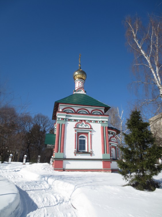 Чурилково. Часовня Петра и Февронии. фасады