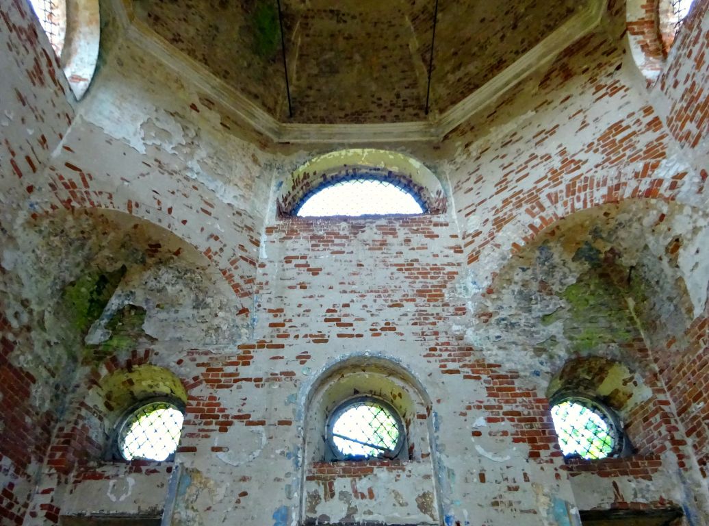 Церковь Троицы Живоначальной, Холм-Огарёв (Гаврилов-Ямский район, Ярославская область). интерьер и убранство
