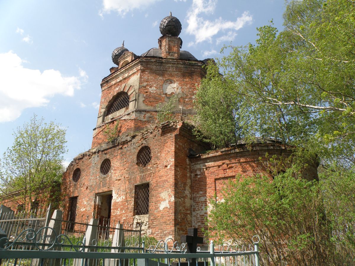 Церковь Троицы Живоначальной, Холм-Огарёв (Гаврилов-Ямский район, Ярославская область). фасады