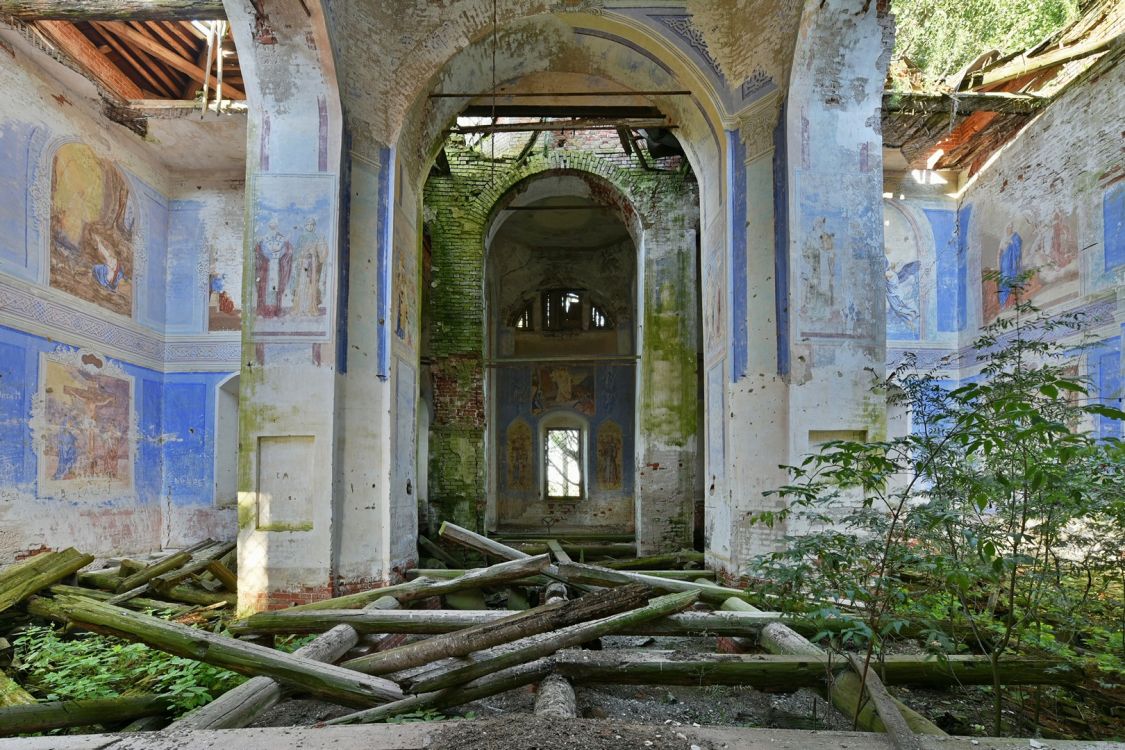 Церковь Воскресения Христова, Пятницкое (Весьегонский район, Тверская область). интерьер и убранство, Восточная сторона основного объема