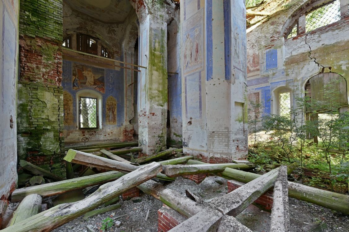 Церковь Воскресения Христова, Пятницкое (Весьегонский район, Тверская область). интерьер и убранство, Юго-восточная сторона основного объема