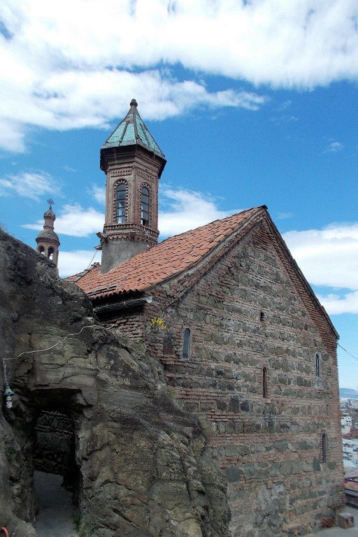 Церковь Георгия Победоносца (Карапи), Мтацминдский район (Тбилиси, город, Грузия). фасады