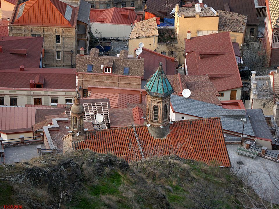 Церковь Георгия Победоносца (Карапи), Мтацминдский район (Тбилиси, город, Грузия). фасады