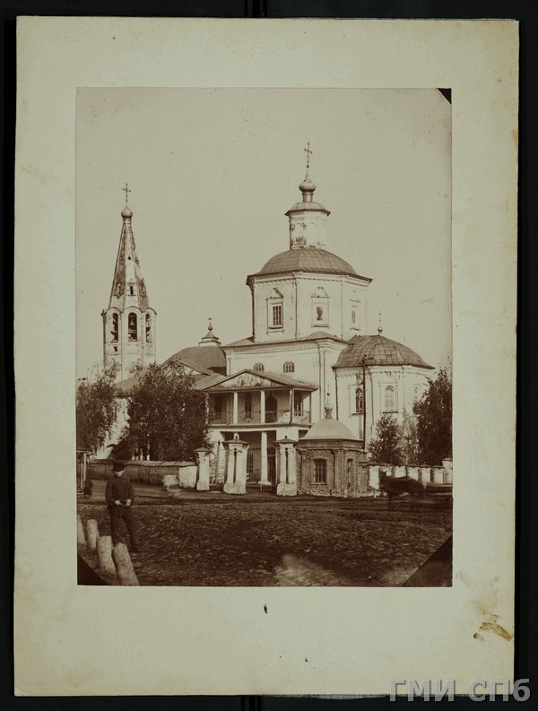 Церковь Входа Господня в Иерусалим (Флора и Лавра), Вязьма (Вяземский район, Смоленская область). архивная фотография, С ссайта https://goskatalog.ru/portal/#/collections?q=вязьма&imageExists=null&typologyId=17