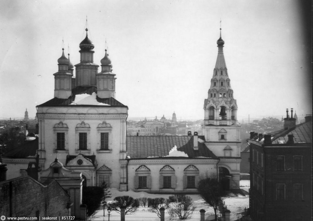 Церковь Николая Чудотворца на Гостиной горке, Таганский (Центральный административный округ (ЦАО), г. Москва). архивная фотография, Вид на церковь Николы в Воробине, 24 марта 1899 года Источник: архив ЦИГИ .1899 году (направление съемки — юг) Источник http://oldmos.ru/old/photo/view/51727