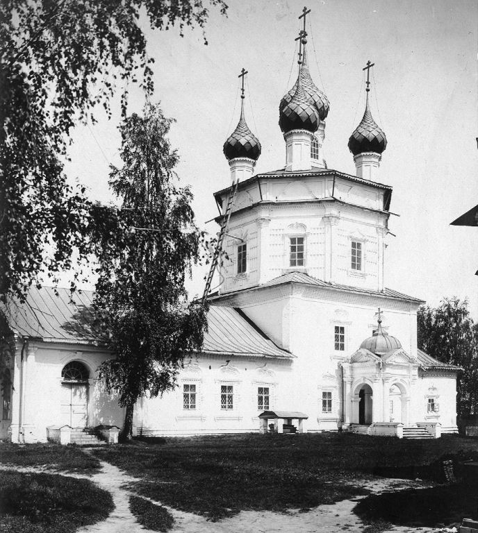 Церковь Воскресения Христова, Пучеж (Пучежский район, Ивановская область). архивная фотография, Фото 1906-1908 годов из фондов Костромского государственного историко-архитектурного и художественного музея-заповедника. Автор В.Н. Кларк