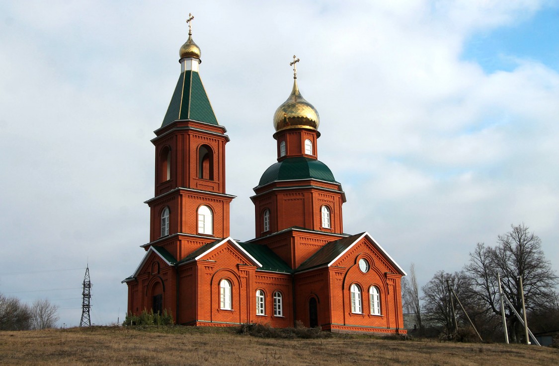 Староникольское. Церковь Троицы Живоначальной. фасады