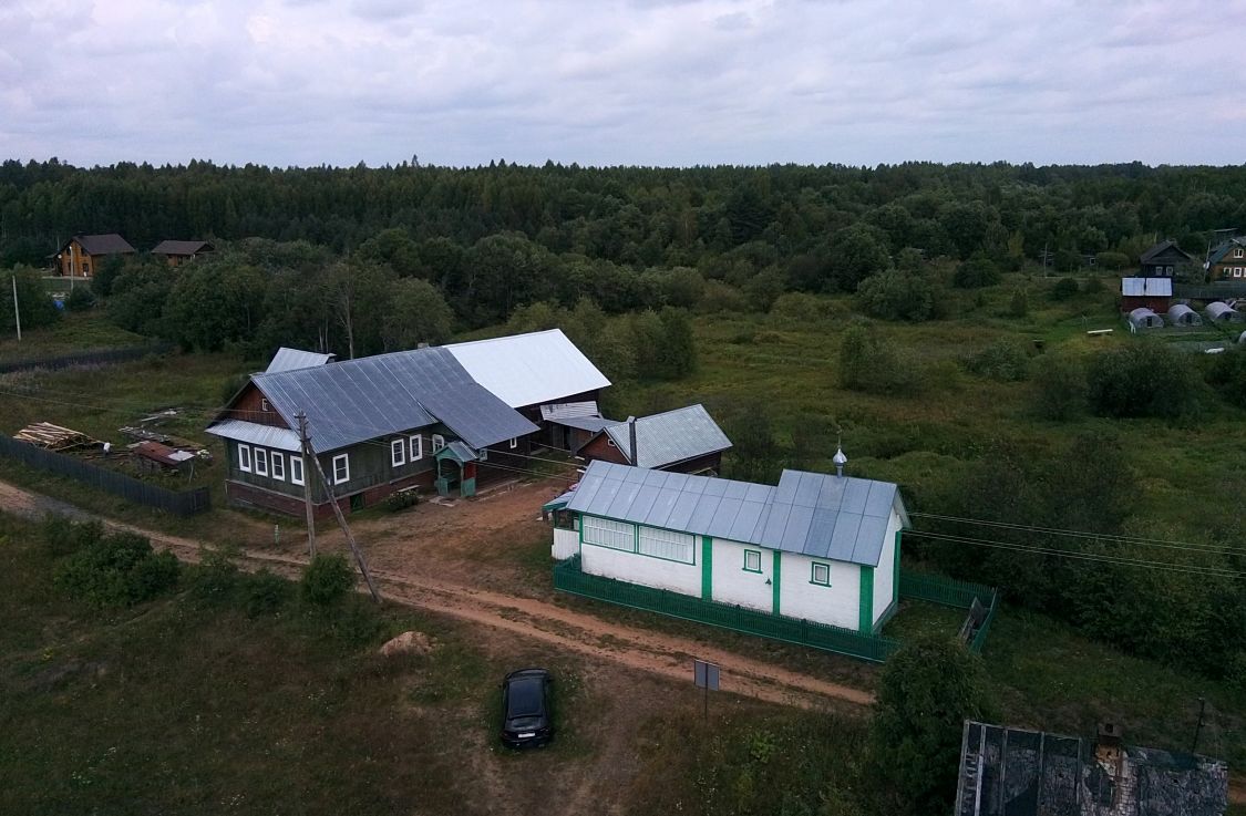 Часовня Параскевы Пятницы, Шелохачь (Устюженский район, Вологодская область). общий вид в ландшафте