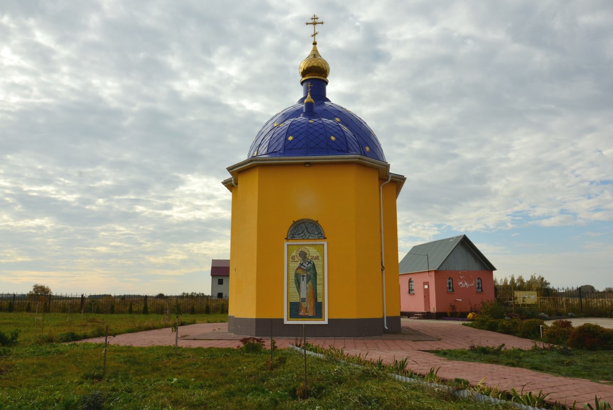 Церковь Спиридона Тримифунтского, Спицина (Орловский район, Орловская область). фасады